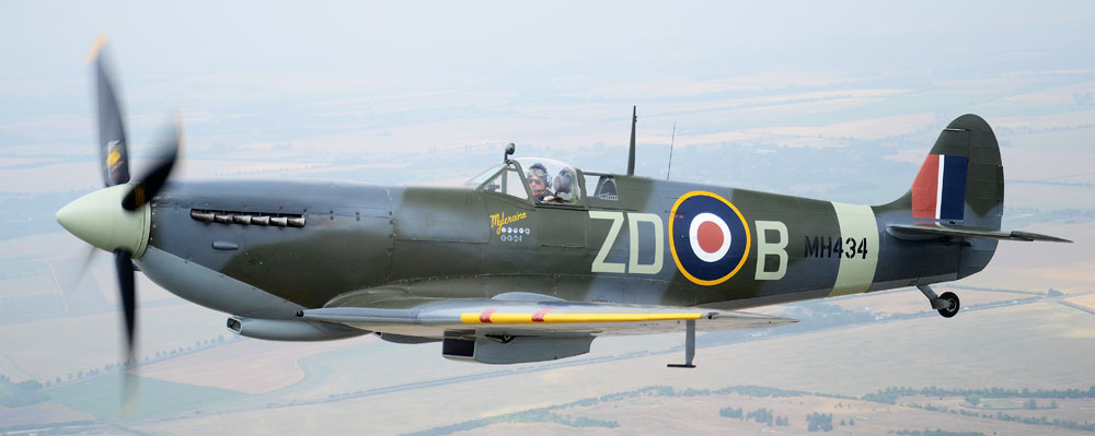 Fly with a Spitfire in the T6 Harvard – Classic Wings